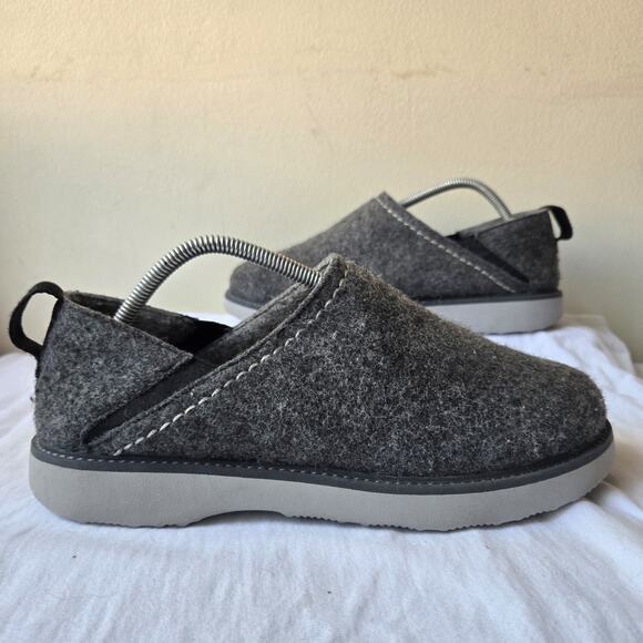 Samuel Hubbard Spring Back Men's Felt Slippers Shoes Charcoal Gray Size 9.5 - Picture 1 of 12